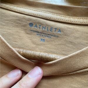 Athleta boxy T-shirt cropped XS tan